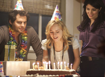 Life Unexpected, Kristoffer Polaha, Britt Robertson, Shiri ApplebyLife Unexpected, Kristoffer Polaha, Britt Robertson, Shiri Appleby Life Unexpected, Kristoffer Polaha, Britt Robertson, Shiri ApplebyLife Unexpected, Kristoffer Polaha, Britt Robertson, Shiri Appleby